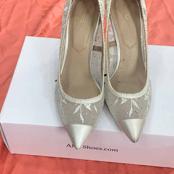 Aldo womens white lace and crystal heels - Picture 2 of 5